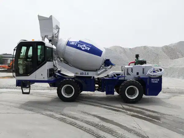 AS-2.6 self loading mixer